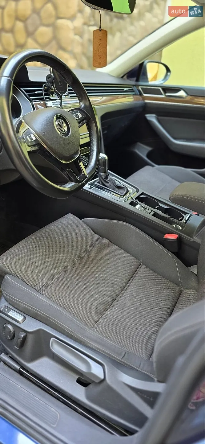 2015 Volkswagen Passat - мініатюра 6
