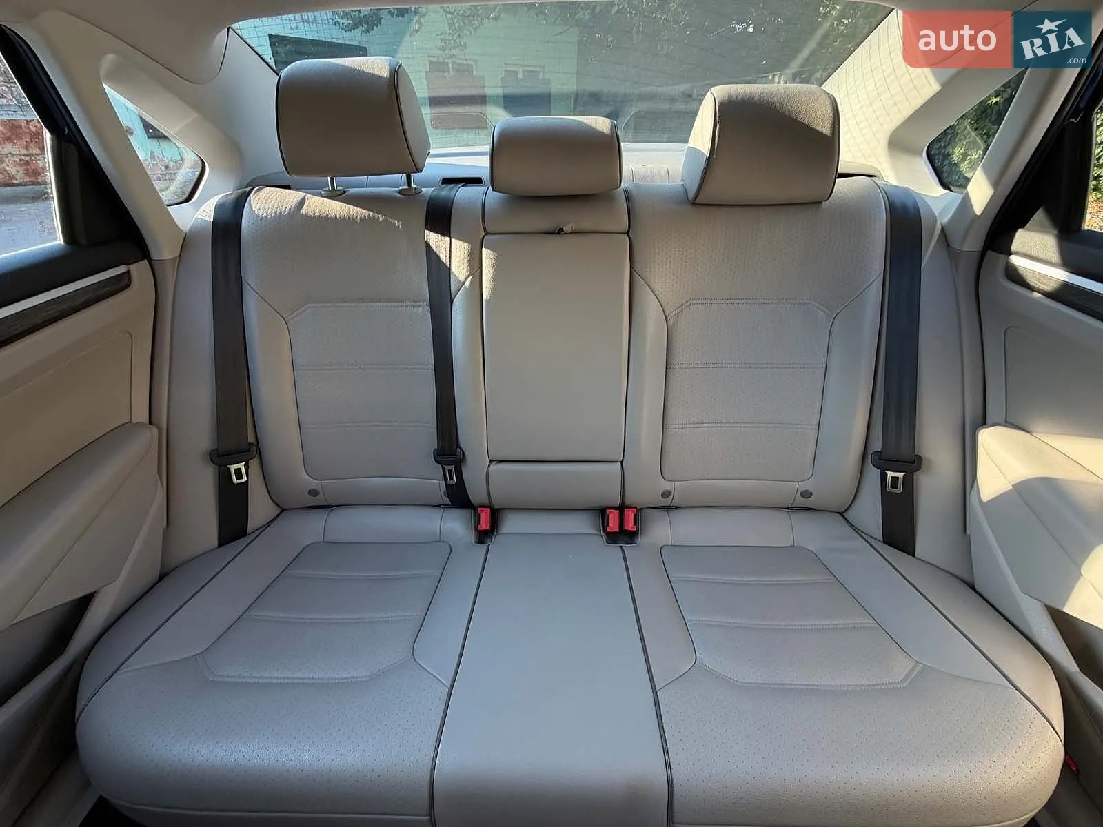 2016 Volkswagen Passat - мініатюра 19