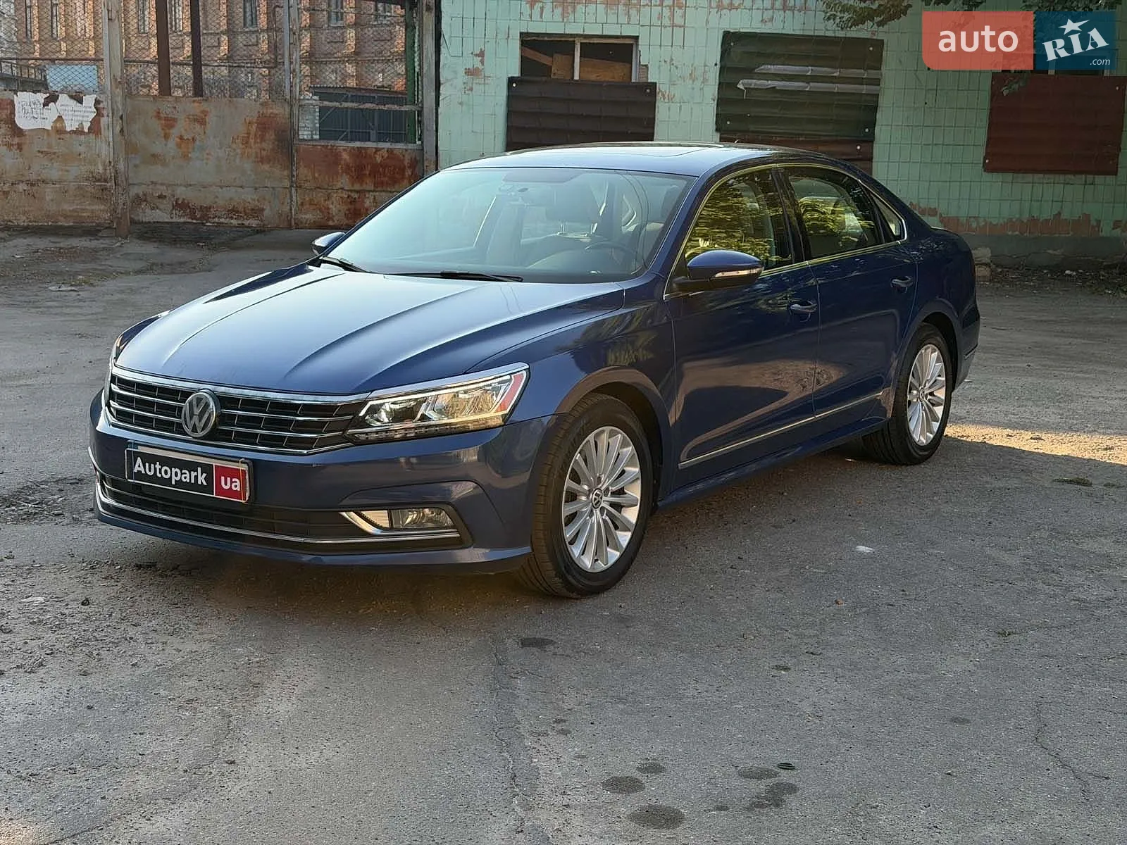 2016 Volkswagen Passat - фото 1