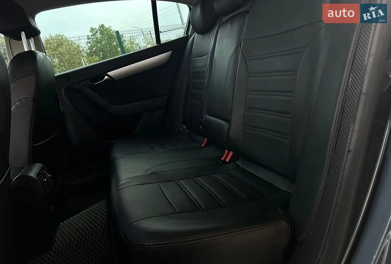 2012 Volkswagen Passat - мініатюра 9