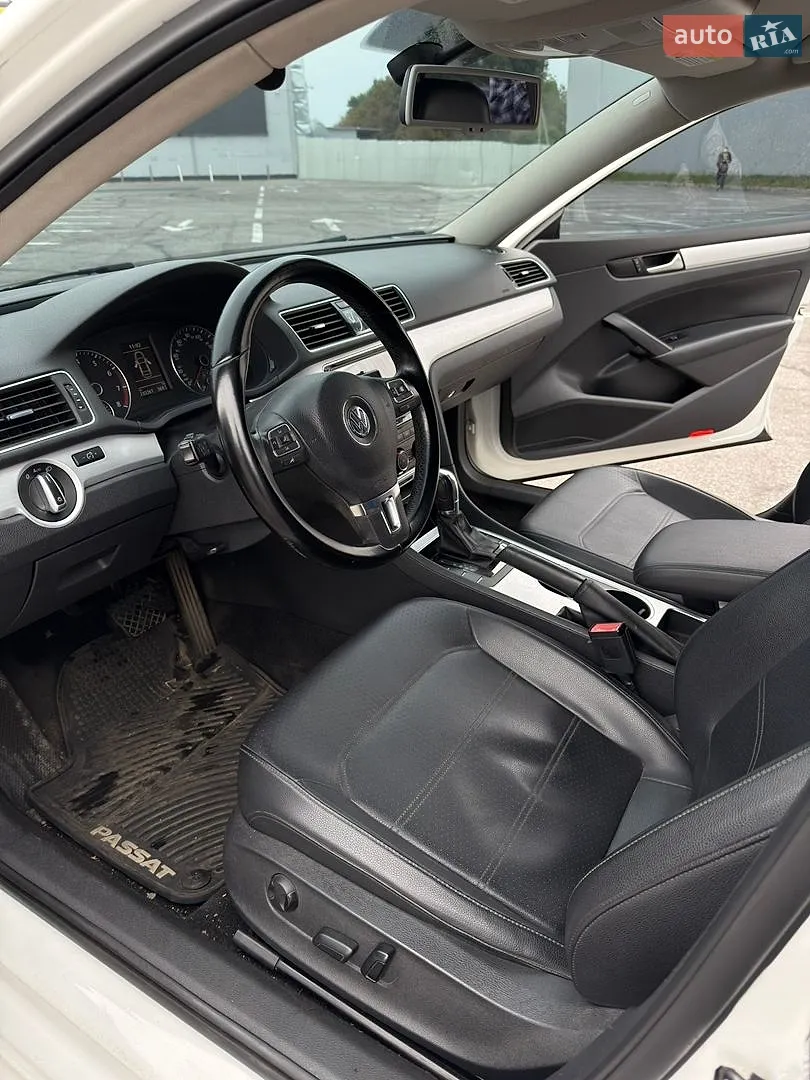 2012 Volkswagen Passat - мініатюра 9