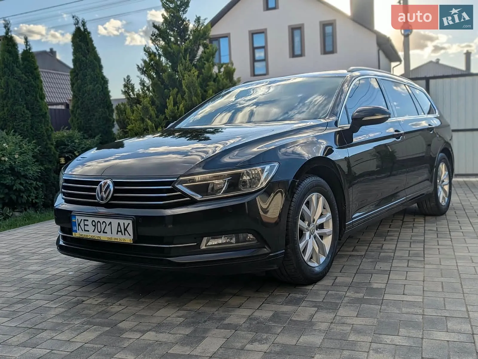 2015 Volkswagen Passat - фото 1