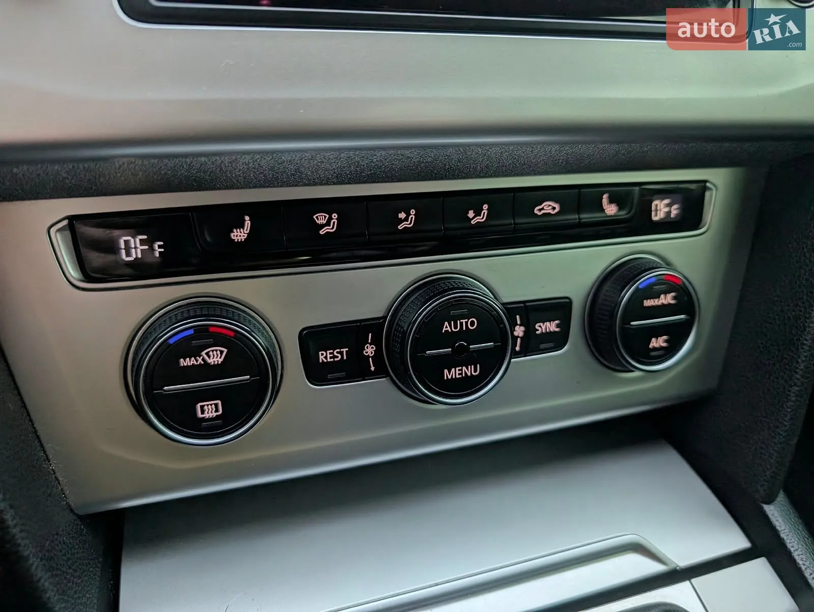 2015 Volkswagen Passat - мініатюра 28