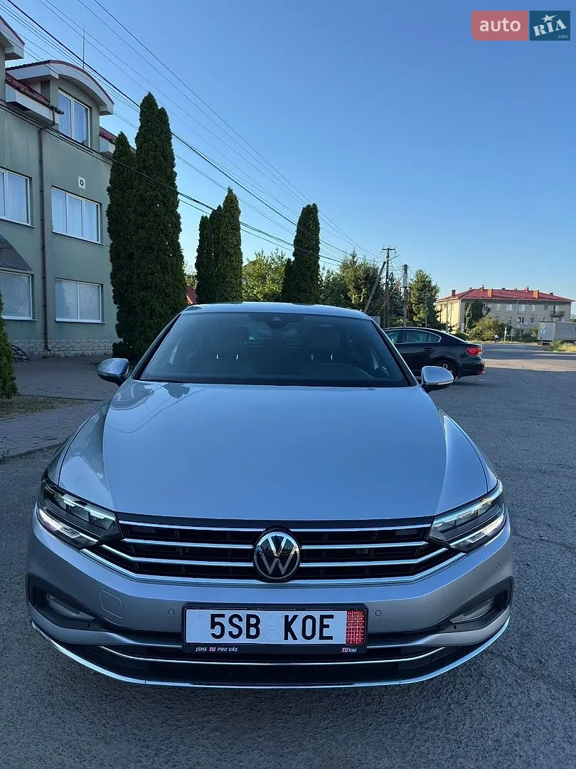 2020 Volkswagen Passat - мініатюра 2