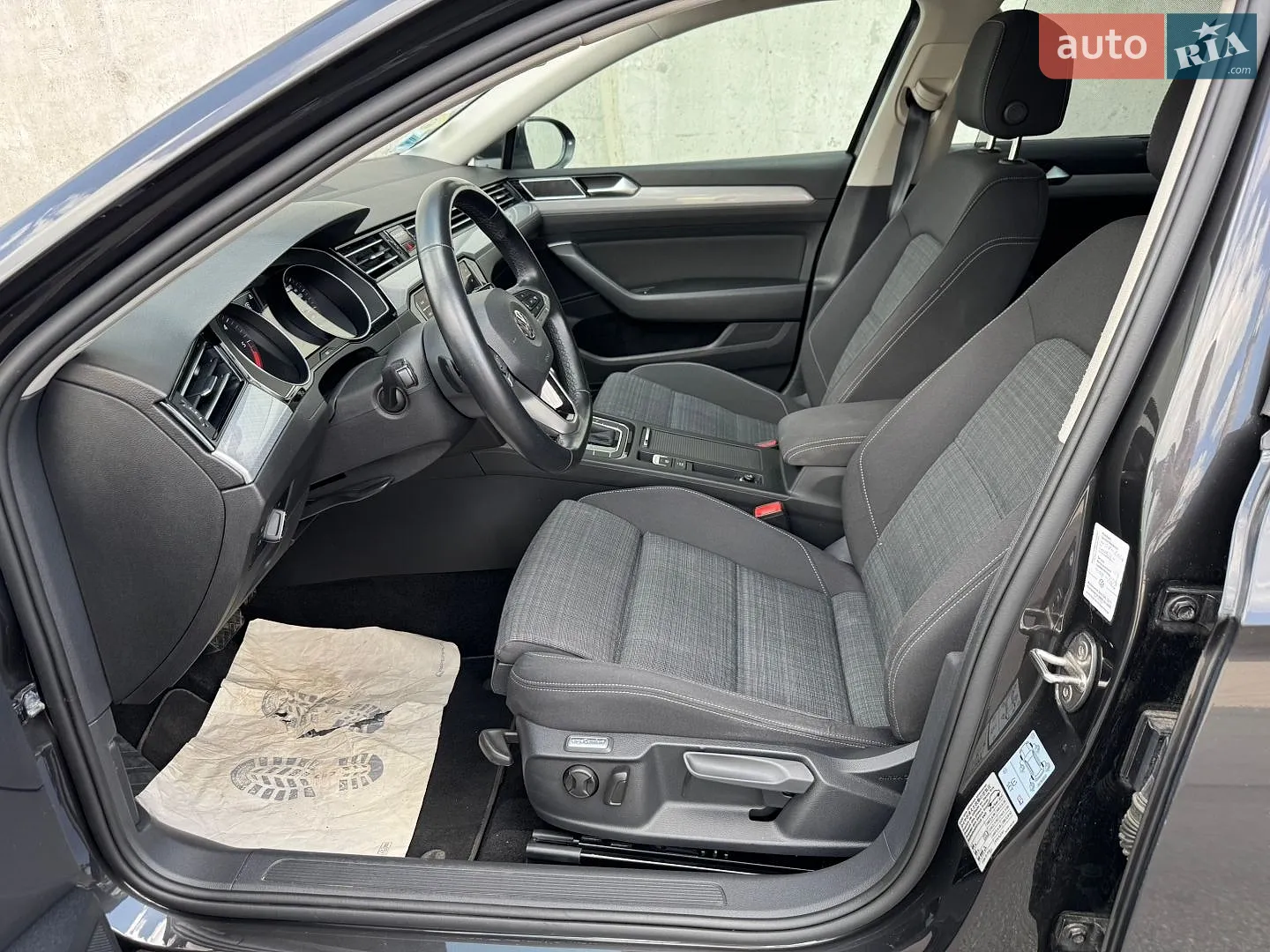 2019 Volkswagen Passat - мініатюра 10