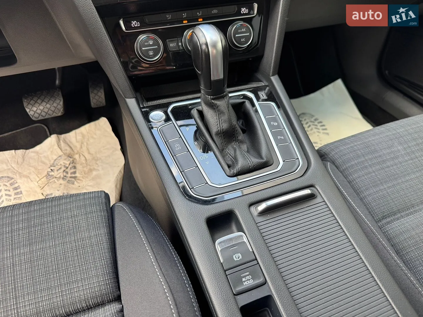 2019 Volkswagen Passat - мініатюра 19