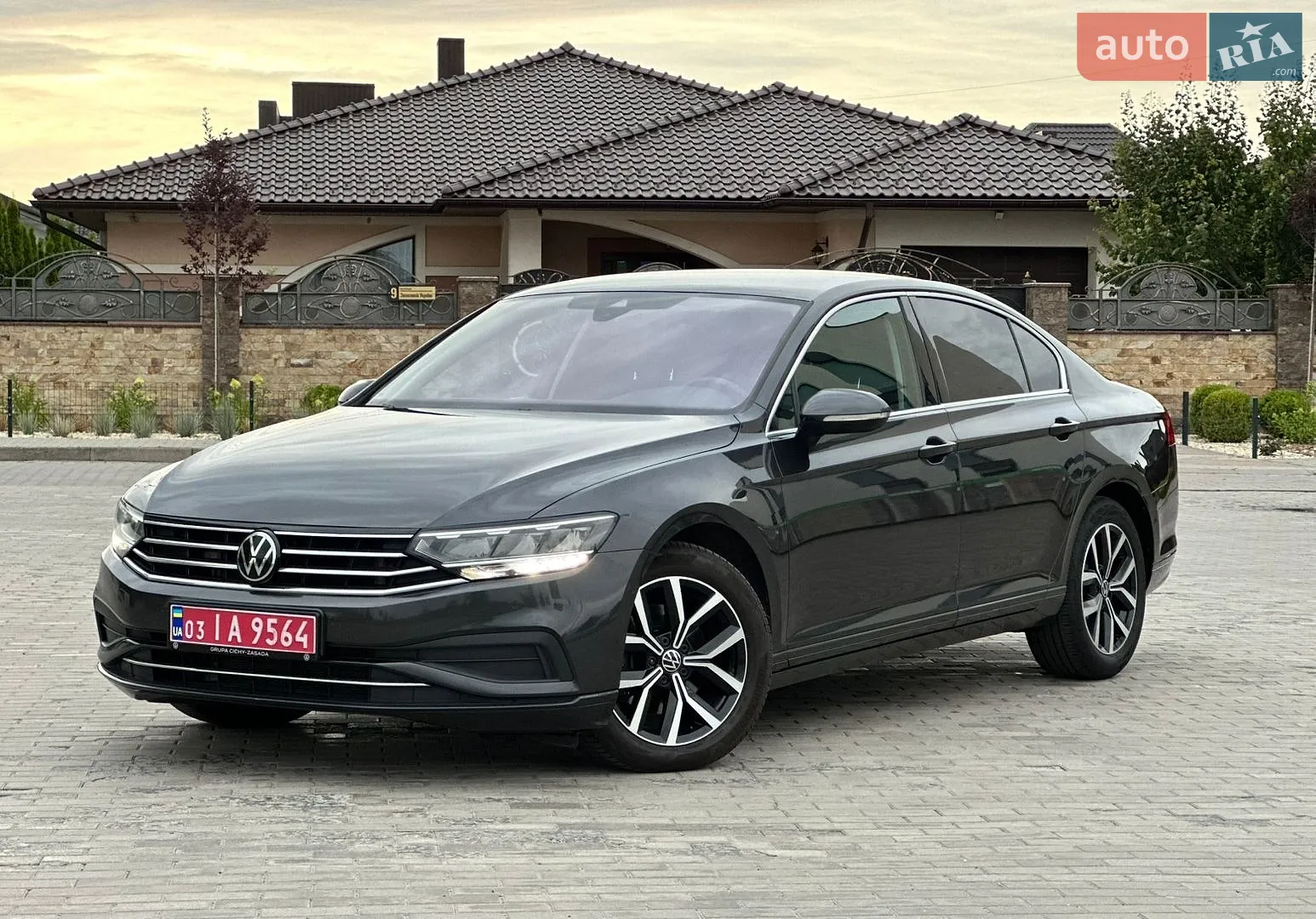 2021 Volkswagen Passat - фото 1