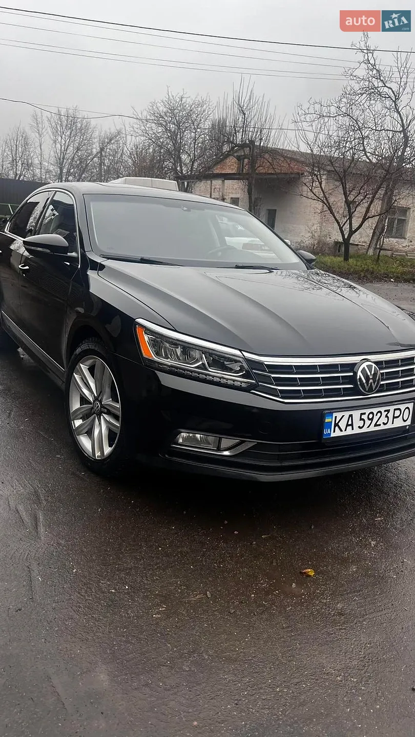 2016 Volkswagen Passat - фото 1