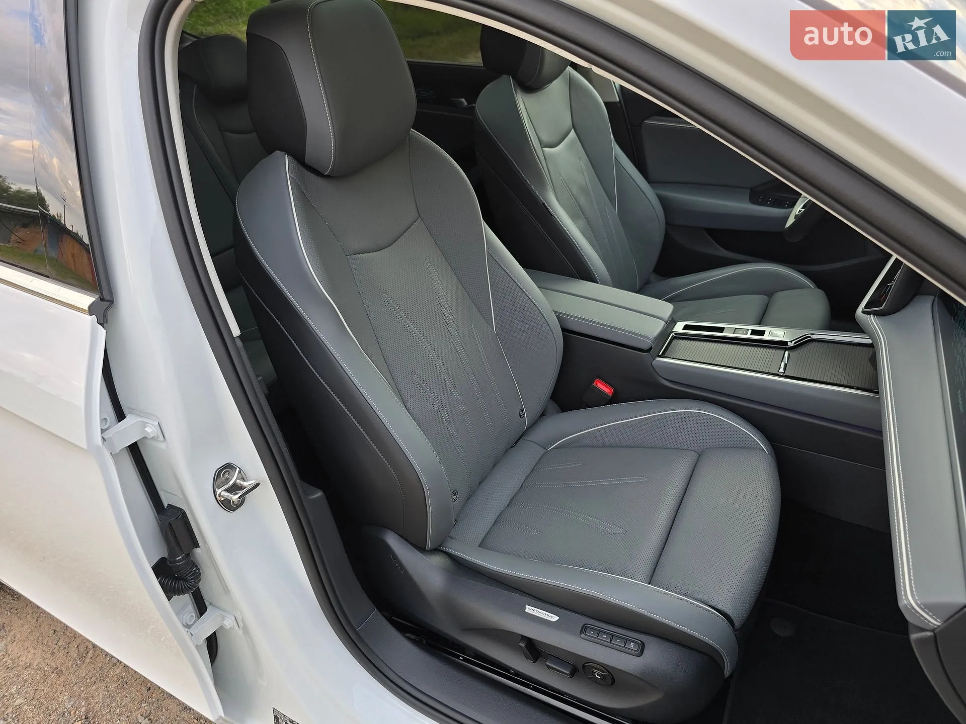 2024 Volkswagen Passat - мініатюра 49