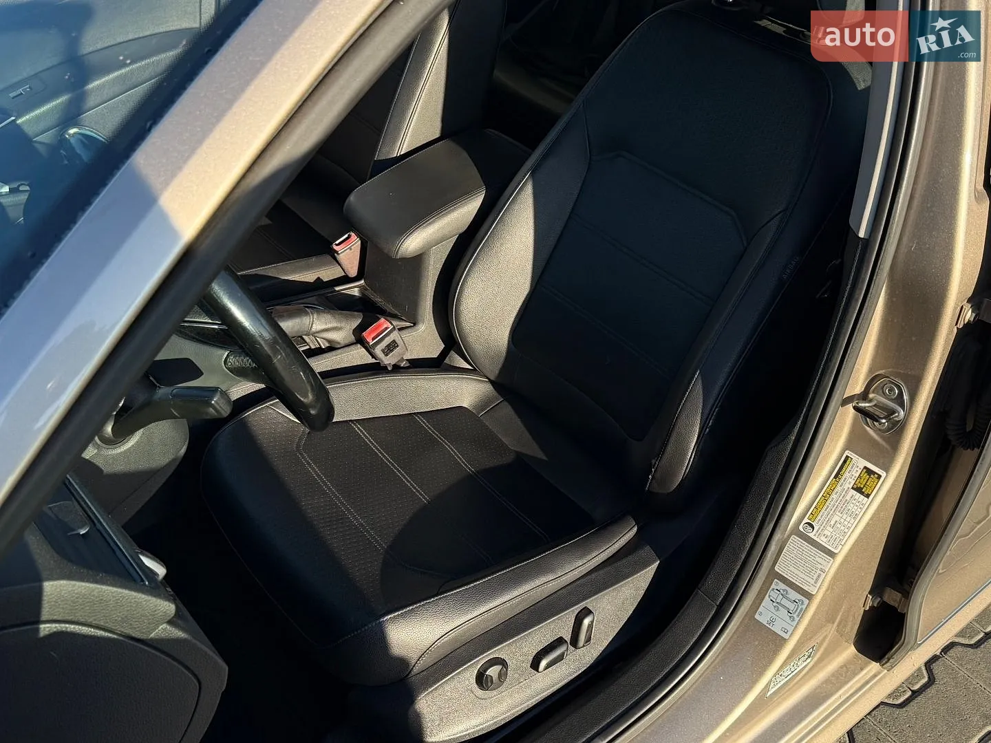2016 Volkswagen Passat - мініатюра 17