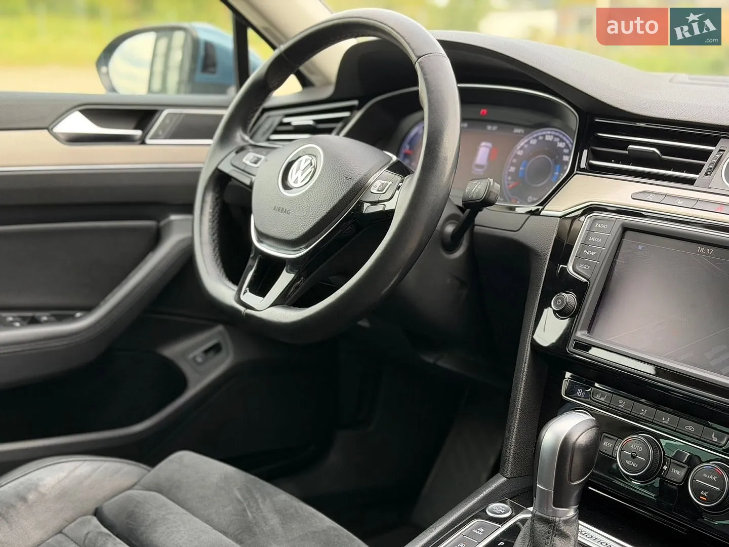 2015 Volkswagen Passat - мініатюра 37