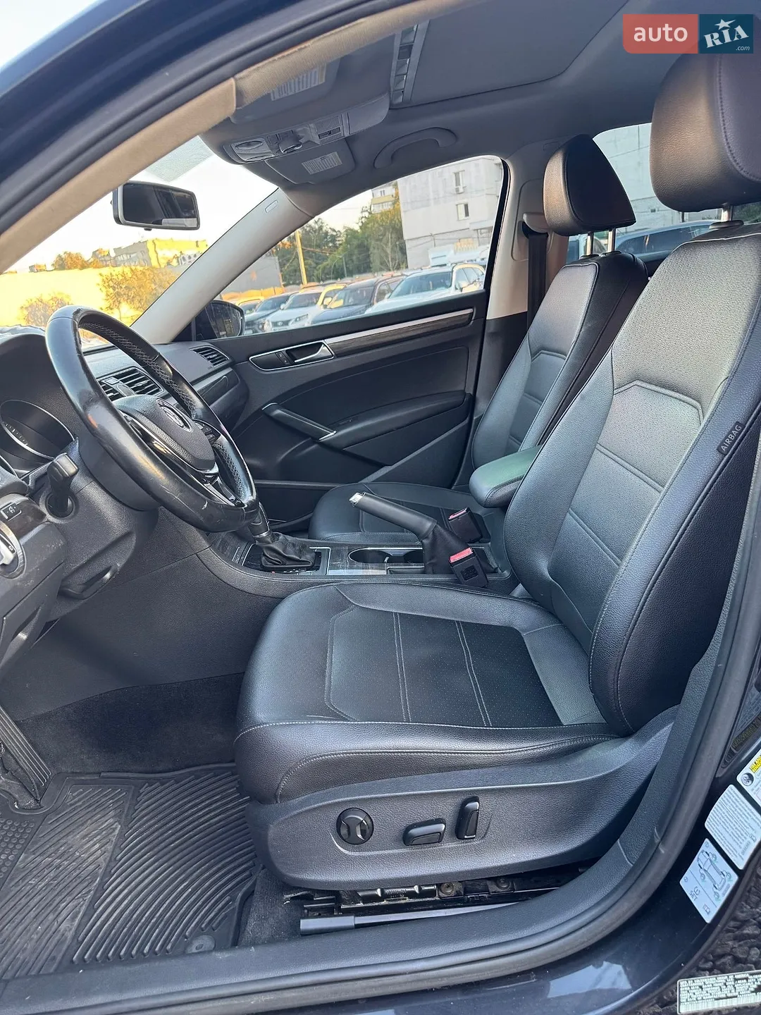 2016 Volkswagen Passat - мініатюра 2