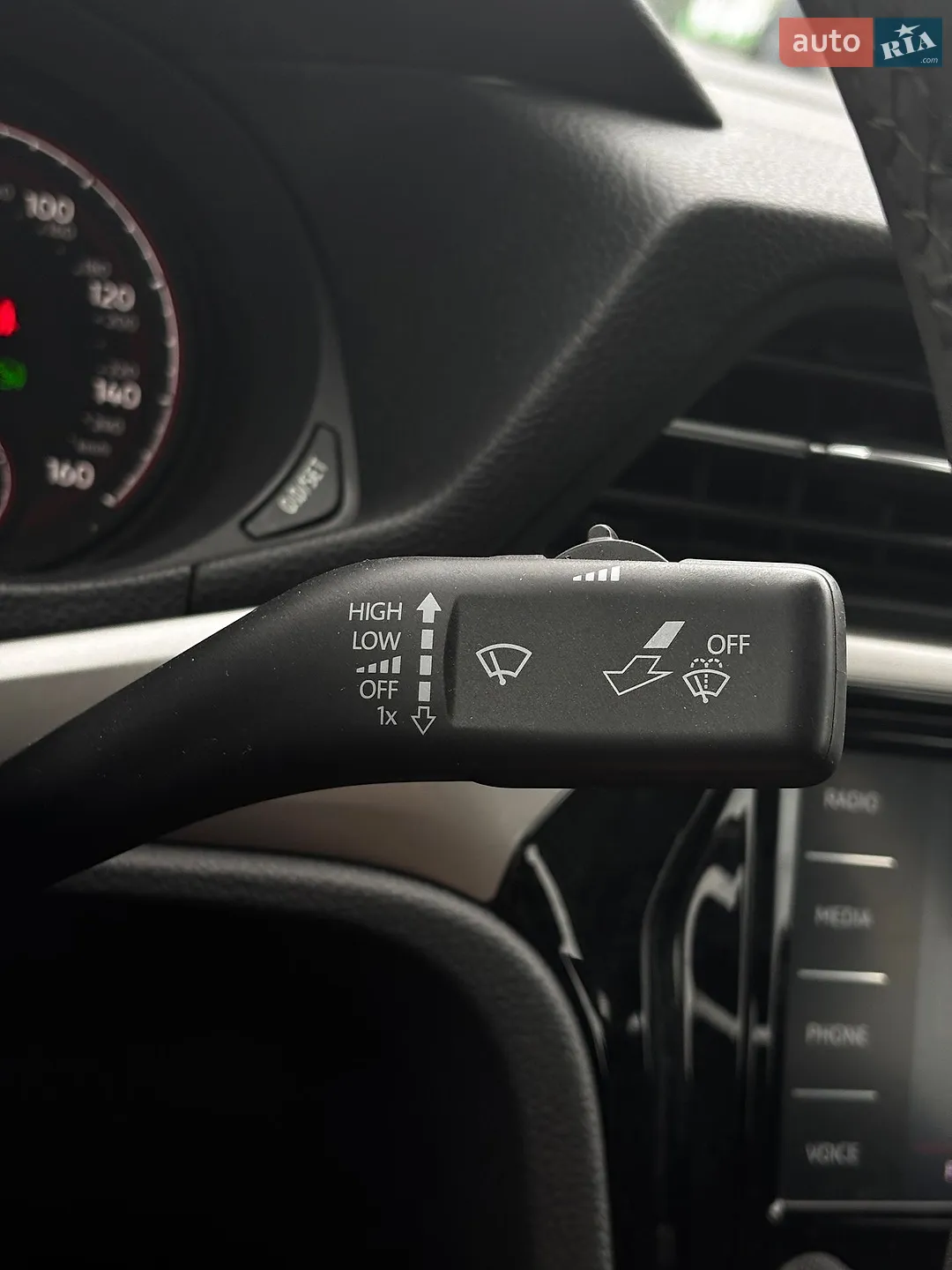 2021 Volkswagen Passat - мініатюра 29