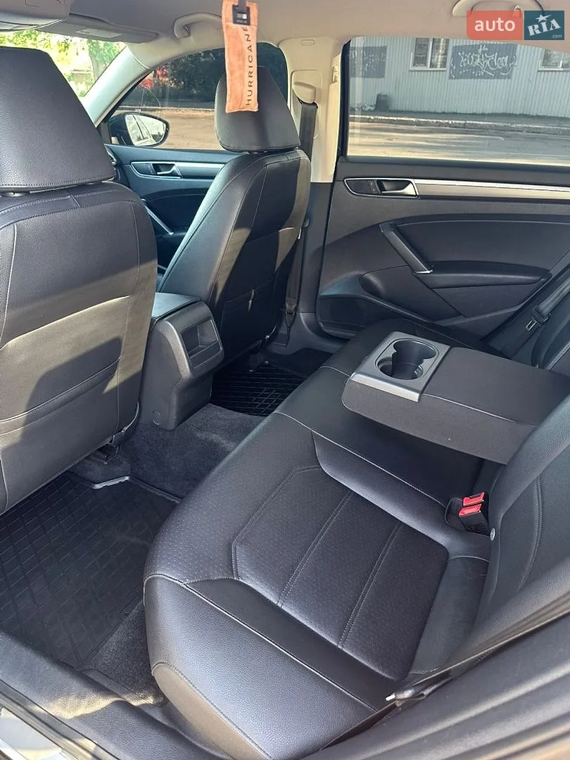 2016 Volkswagen Passat - мініатюра 18