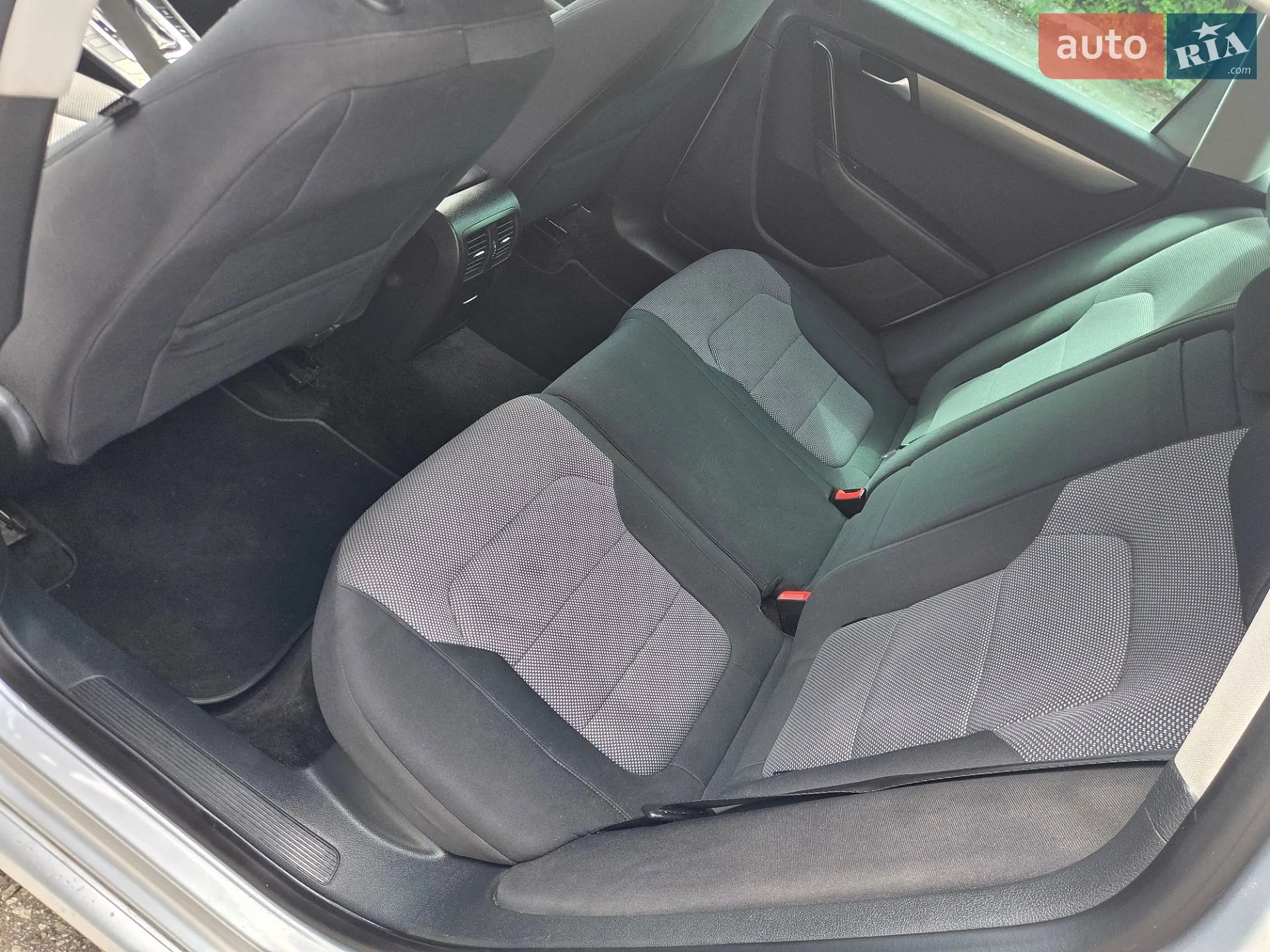 2012 Volkswagen Passat - мініатюра 43