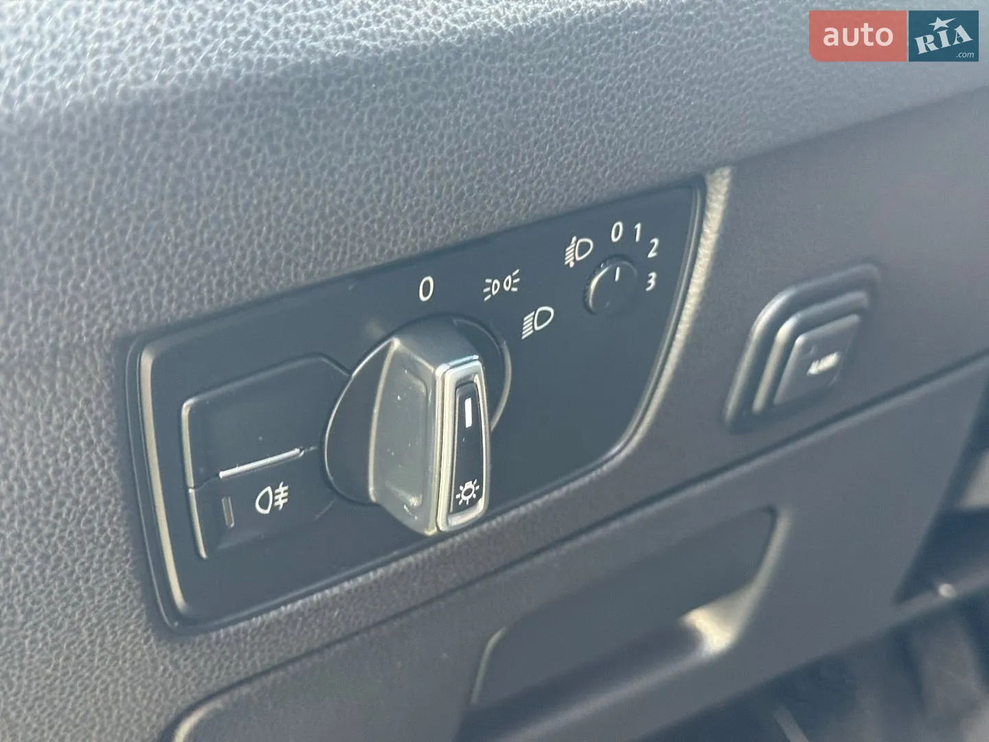 2016 Volkswagen Passat - мініатюра 31