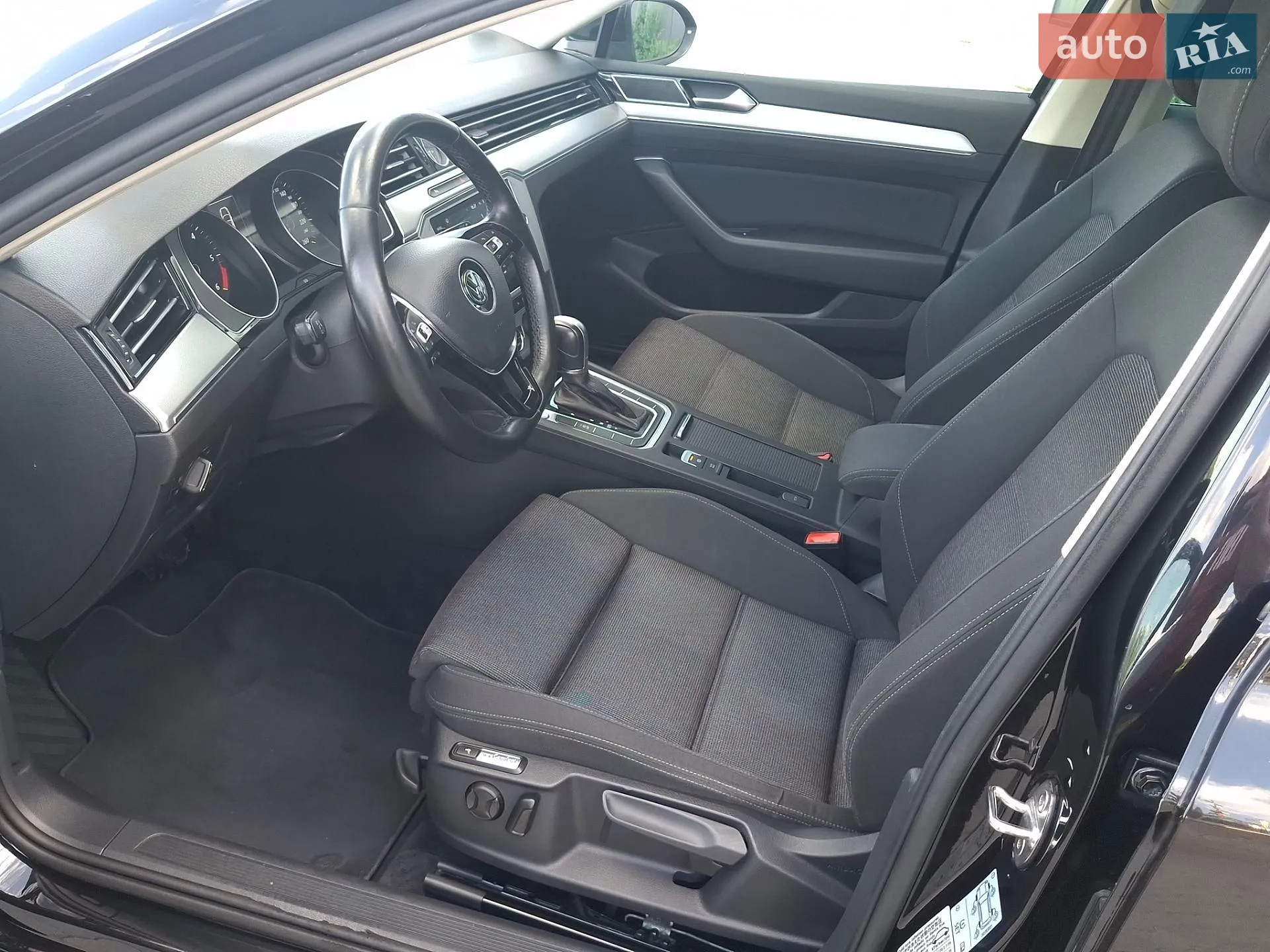 2018 Volkswagen Passat - мініатюра 11