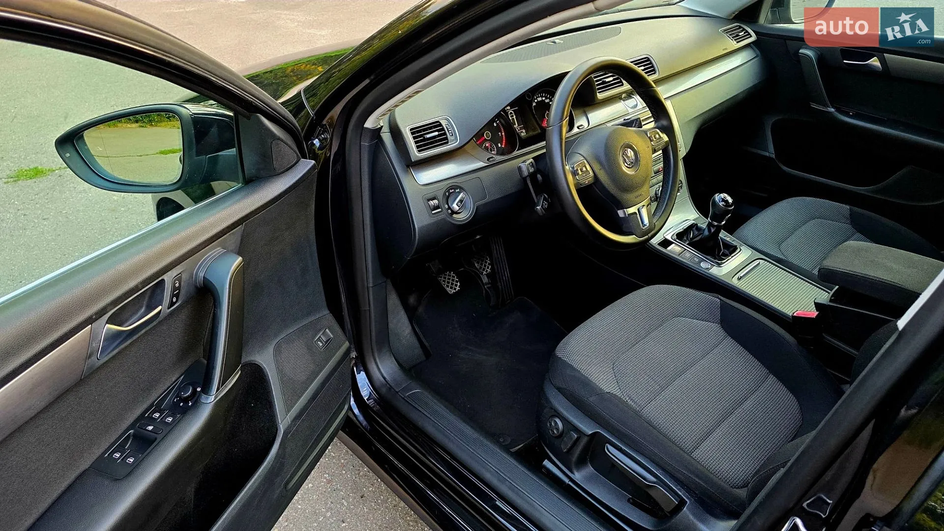 2013 Volkswagen Passat - мініатюра 36