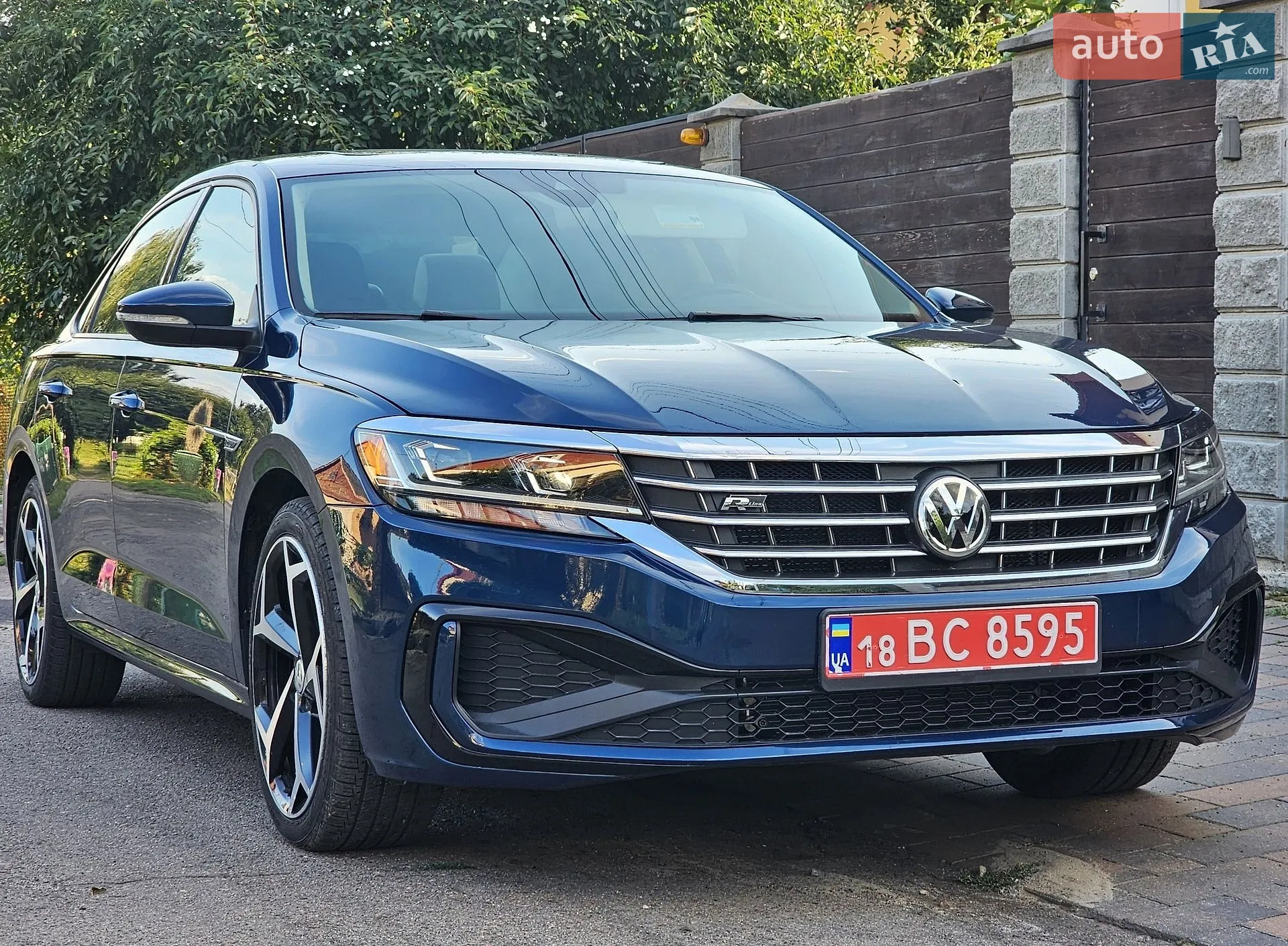 2019 Volkswagen Passat - мініатюра 2