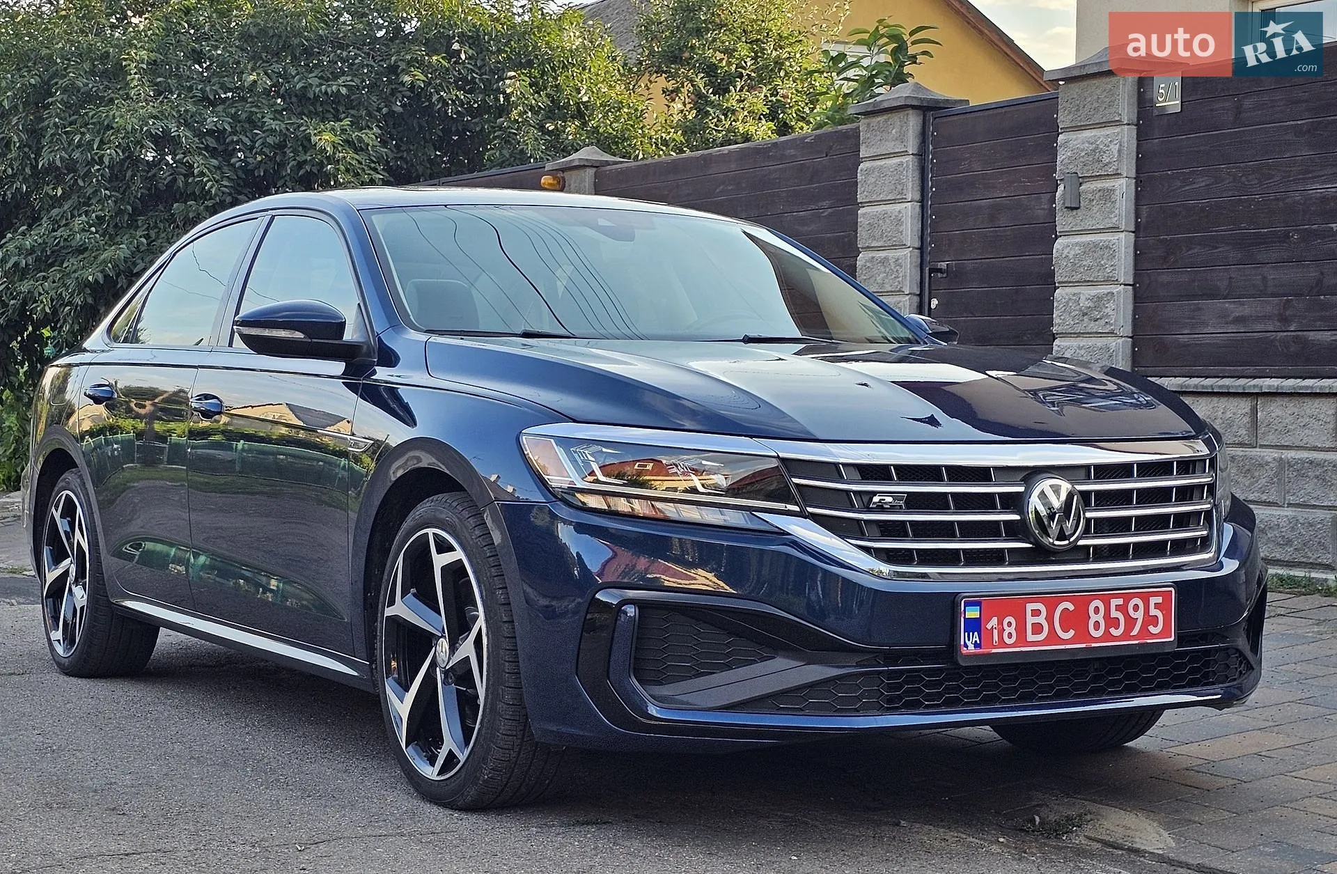2019 Volkswagen Passat - фото 1