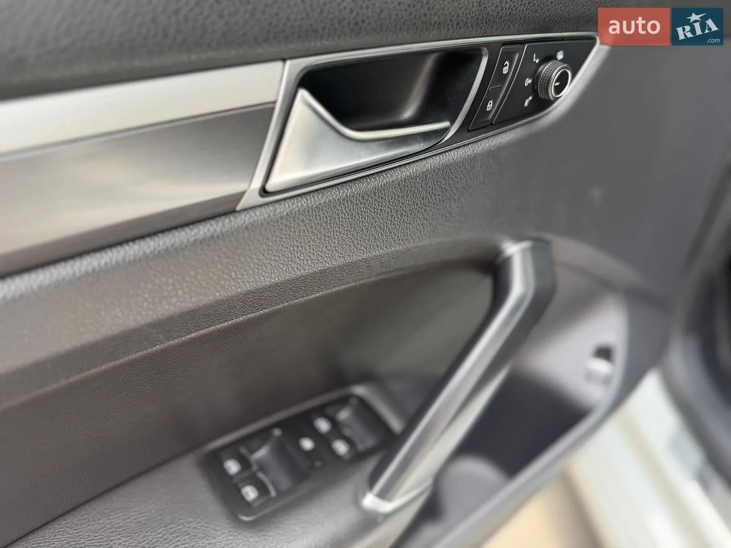2016 Volkswagen Passat - мініатюра 12