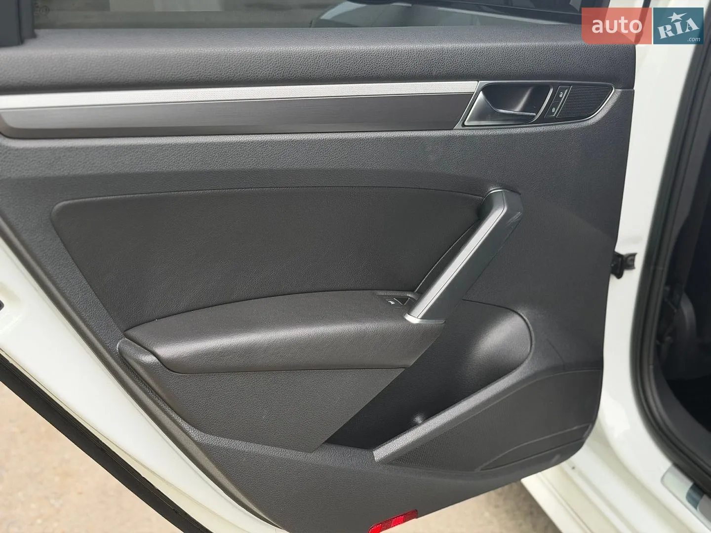 2016 Volkswagen Passat - мініатюра 21