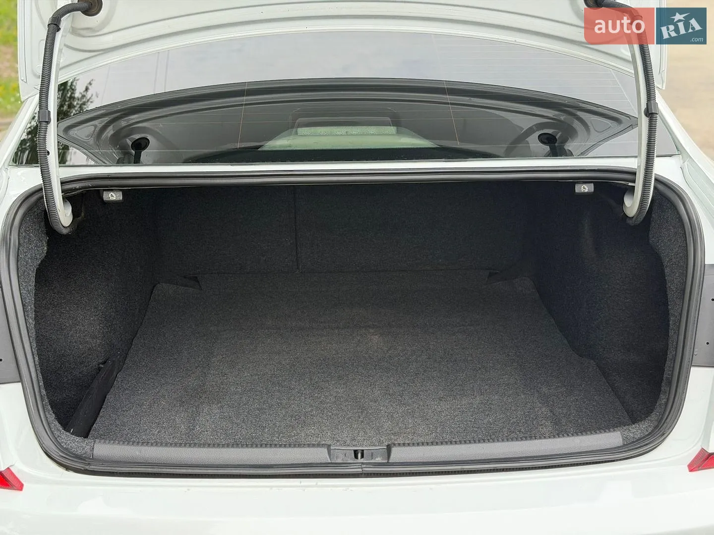 2016 Volkswagen Passat - мініатюра 24