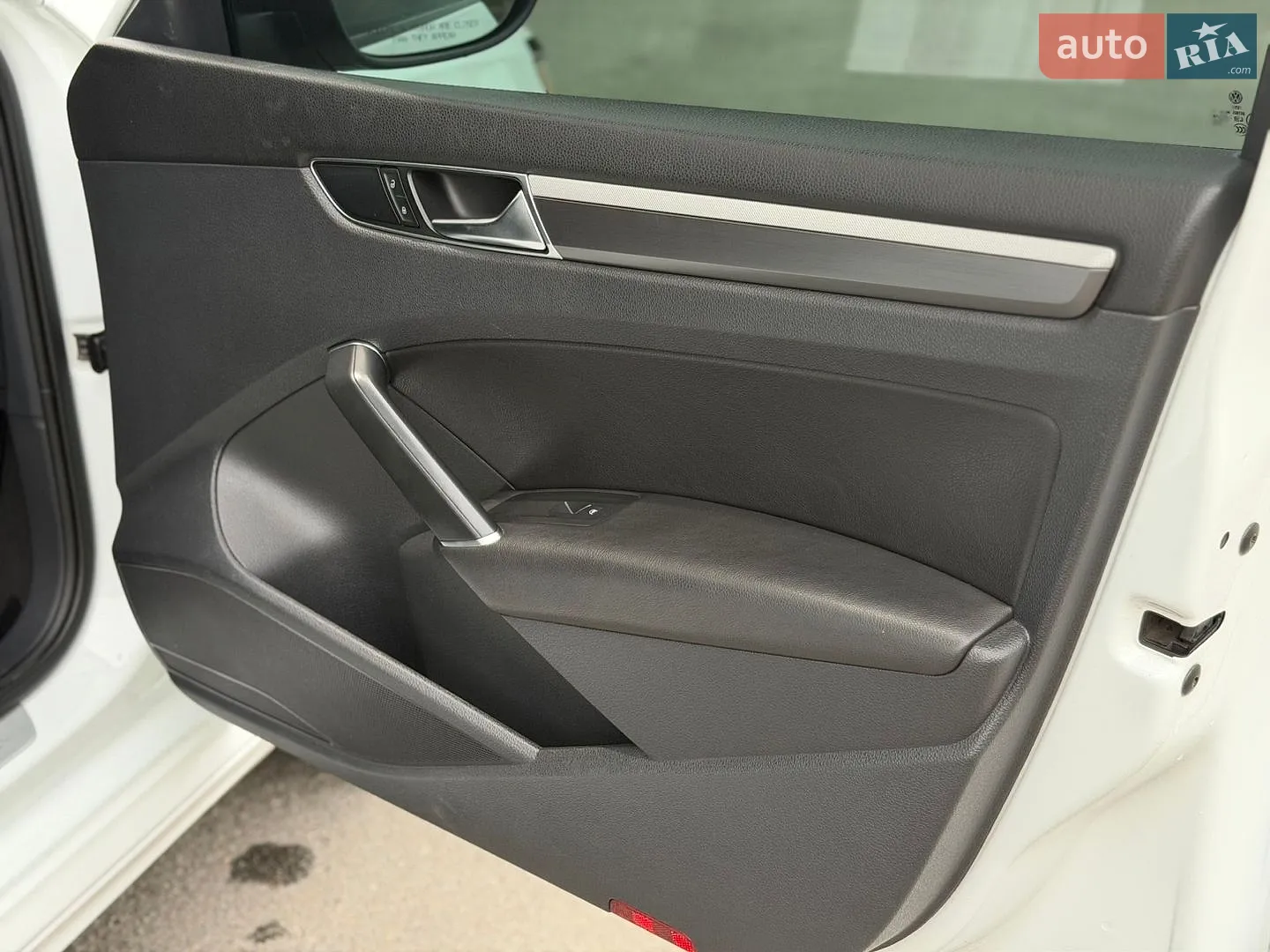 2016 Volkswagen Passat - мініатюра 28