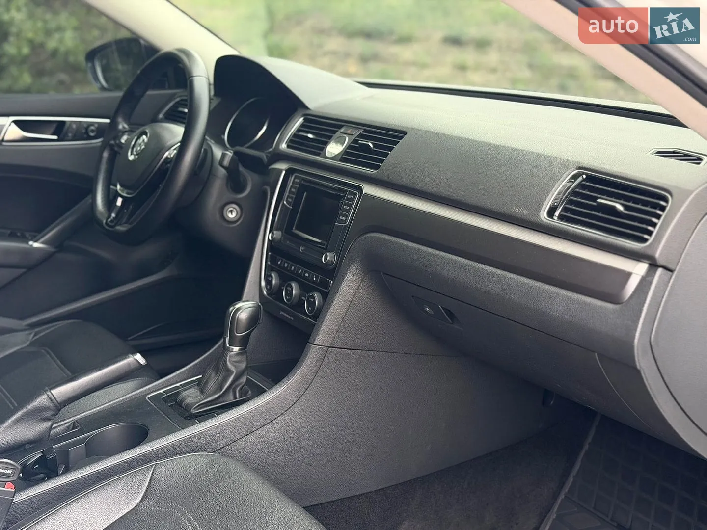 2016 Volkswagen Passat - мініатюра 29
