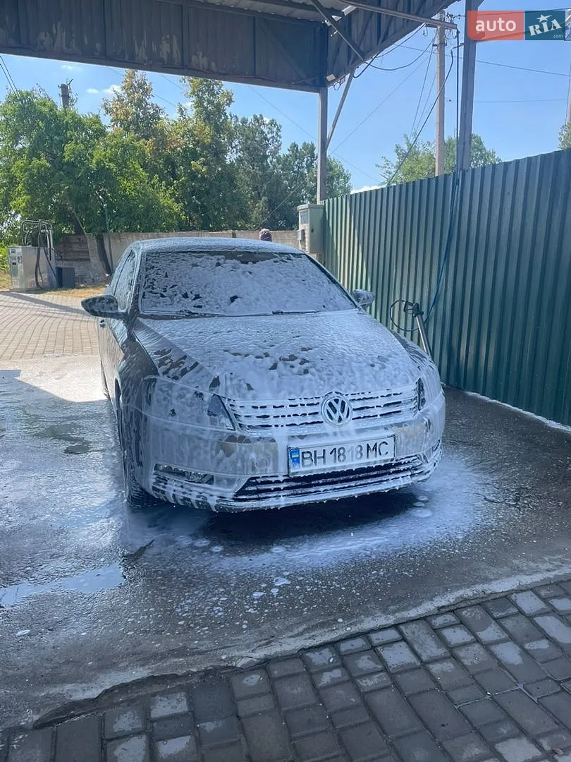 2013 Volkswagen Passat - мініатюра 11