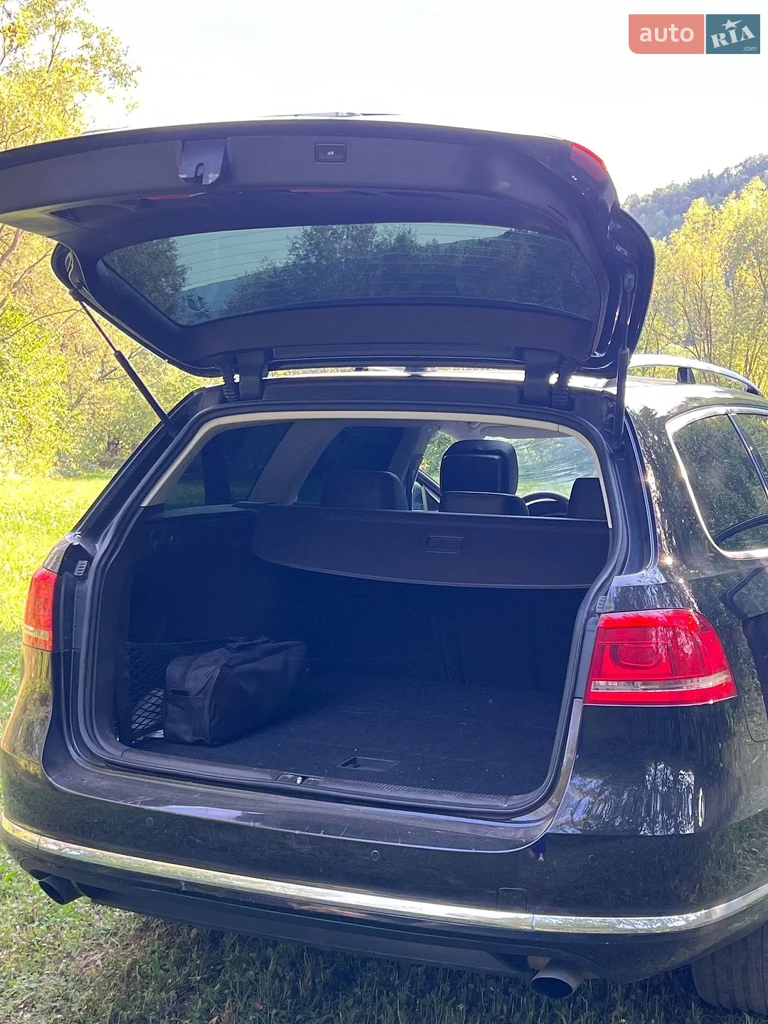 2011 Volkswagen Passat - мініатюра 2