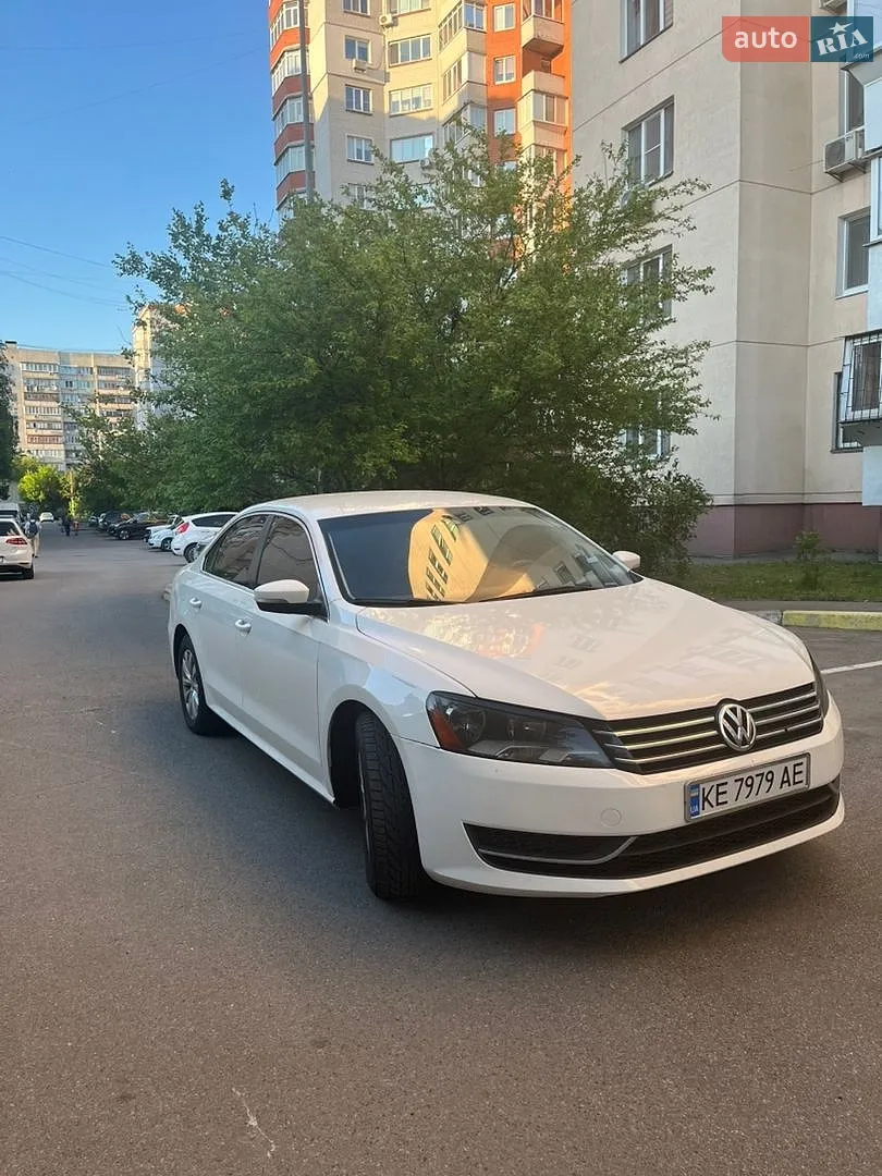 2013 Volkswagen Passat - мініатюра 2