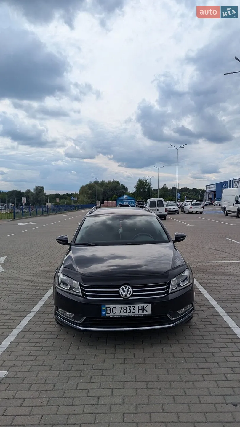 2011 Volkswagen Passat - фото 1