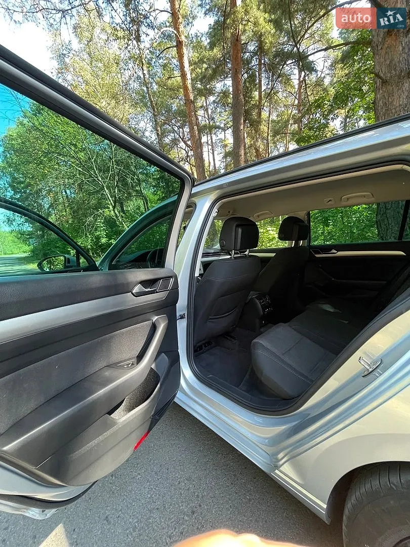 2017 Volkswagen Passat - мініатюра 18