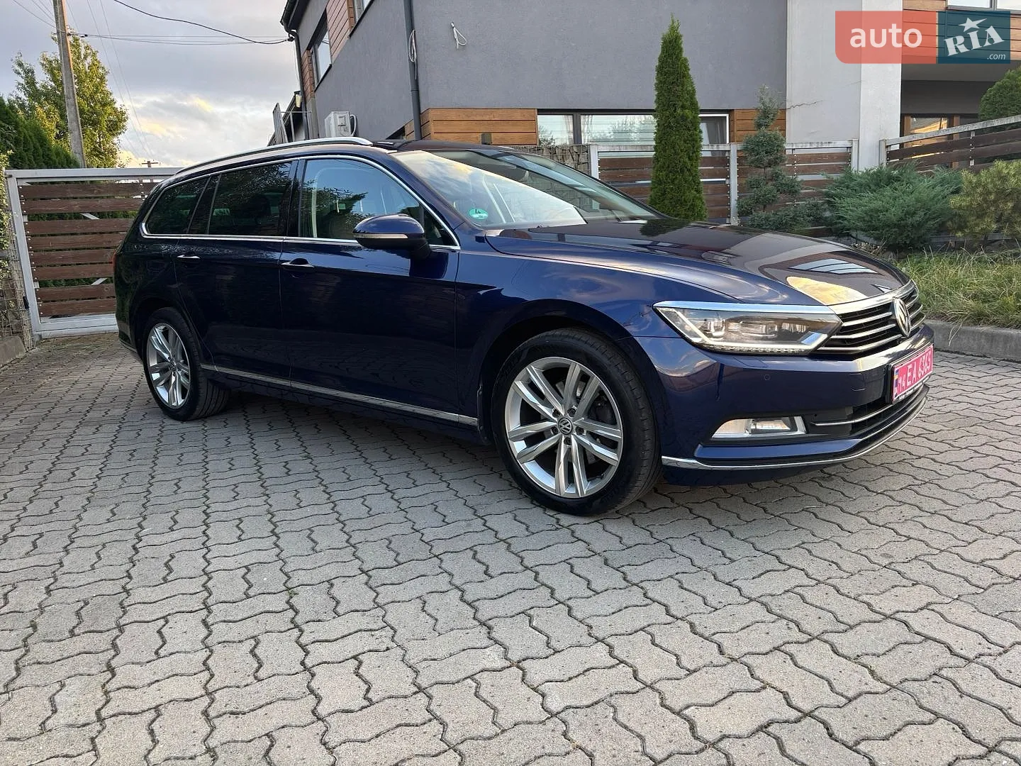 2019 Volkswagen Passat - мініатюра 2