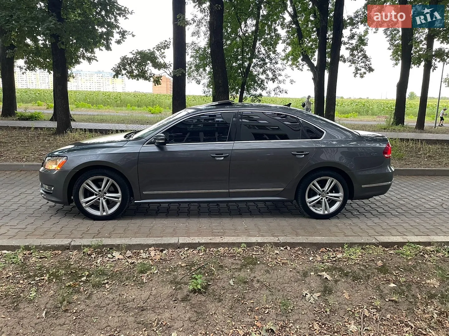 2014 Volkswagen Passat - мініатюра 2