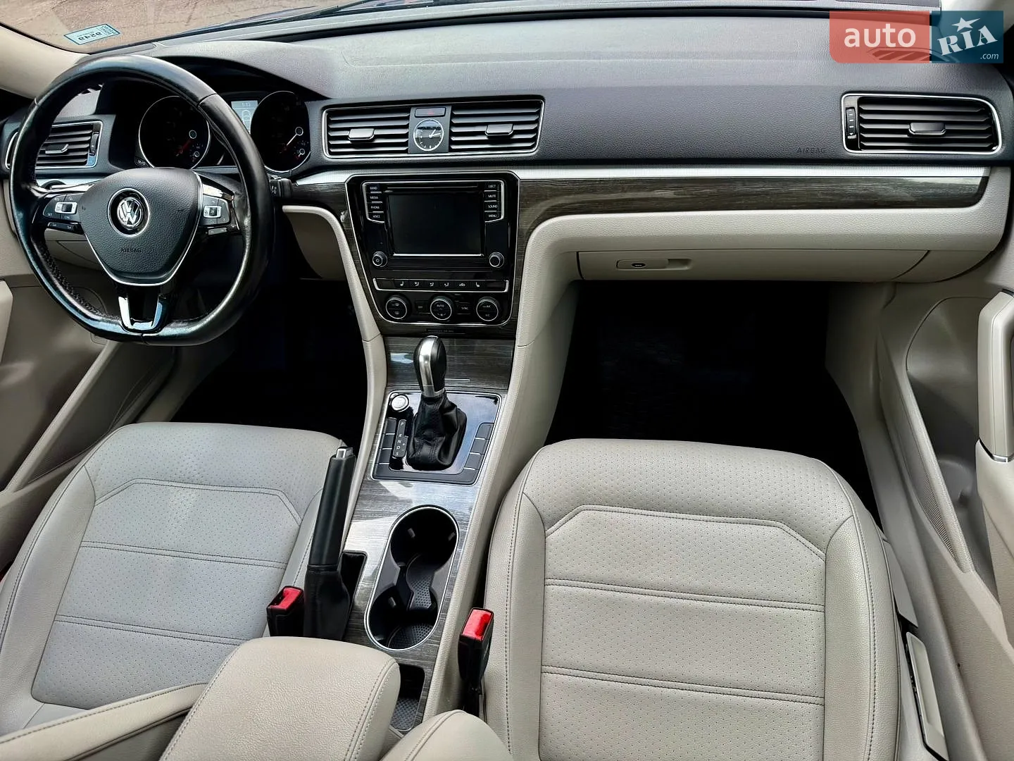 2017 Volkswagen Passat - мініатюра 30