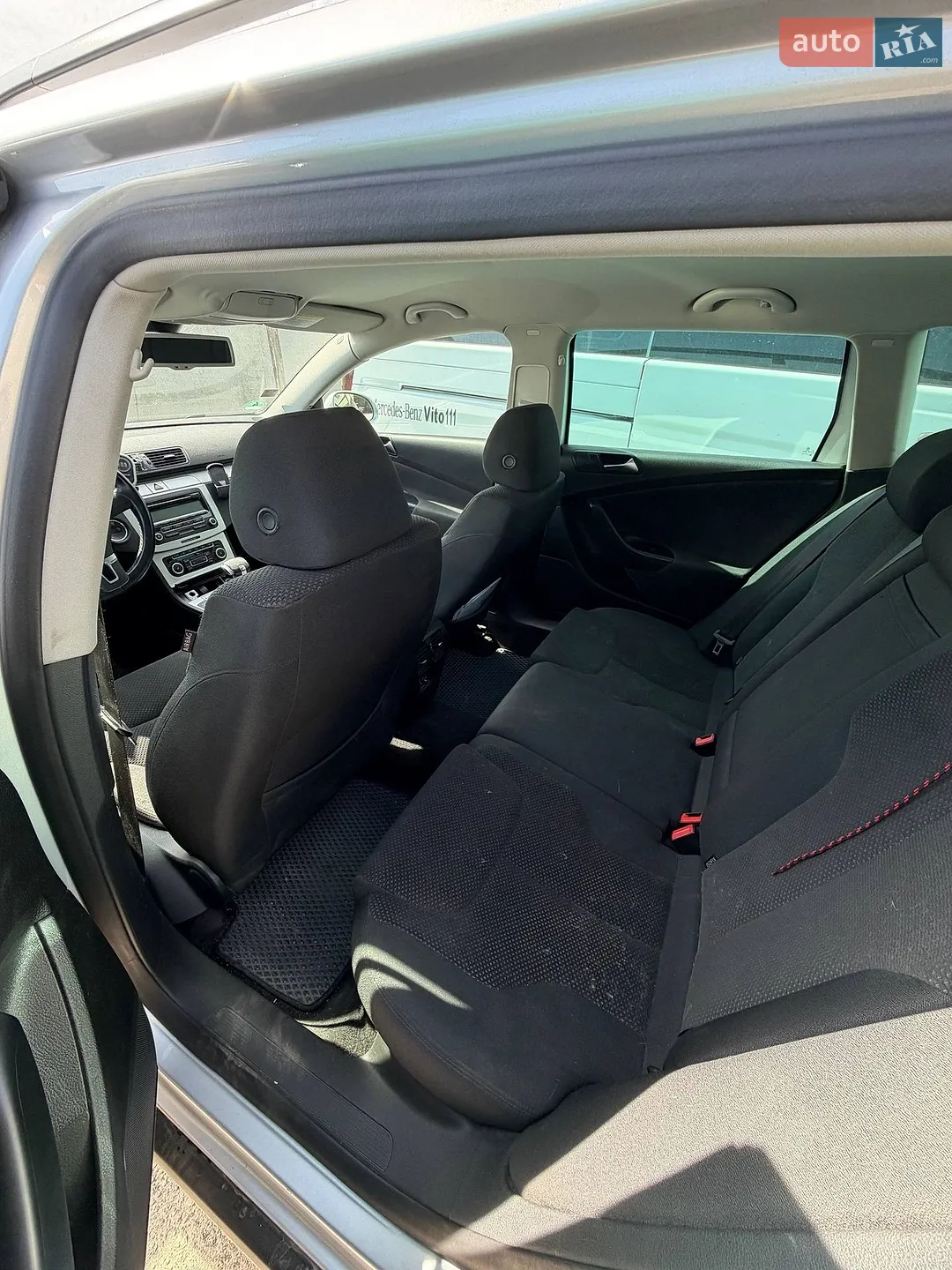 2010 Volkswagen Passat - мініатюра 15