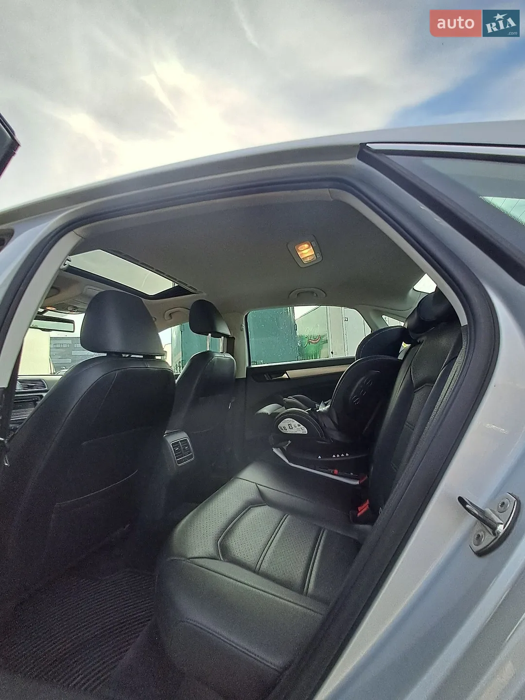 2012 Volkswagen Passat - мініатюра 25