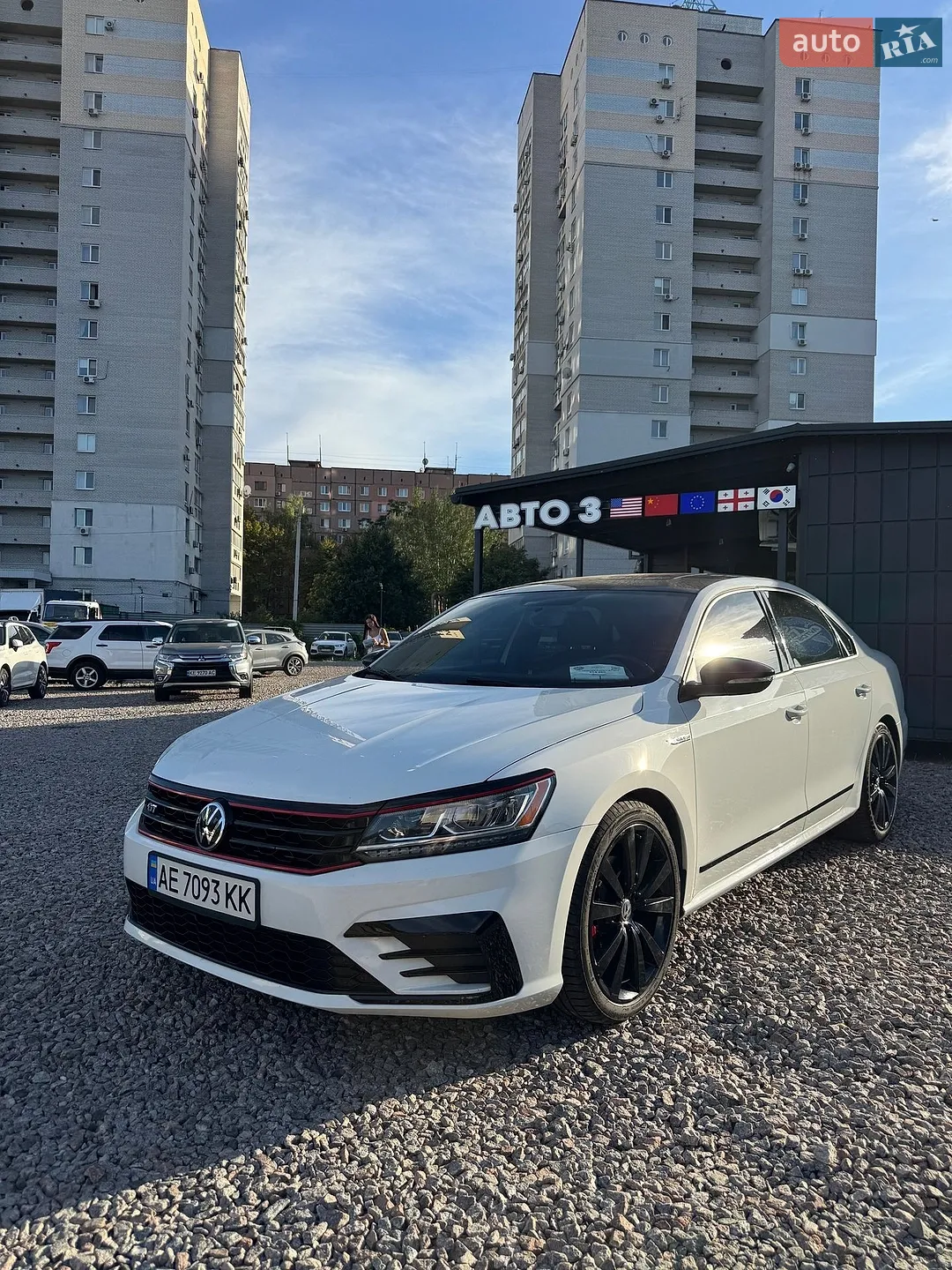 2018 Volkswagen Passat - фото 1