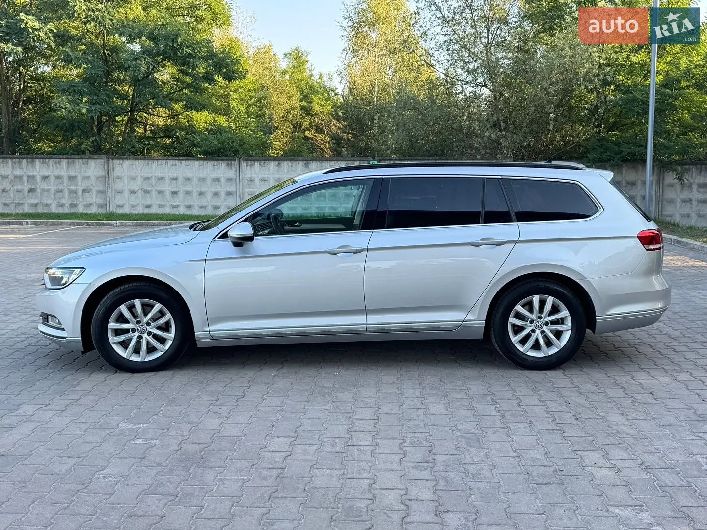 2016 Volkswagen Passat - мініатюра 10