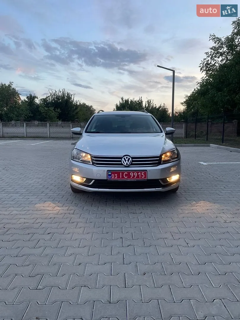 2011 Volkswagen Passat - мініатюра 2