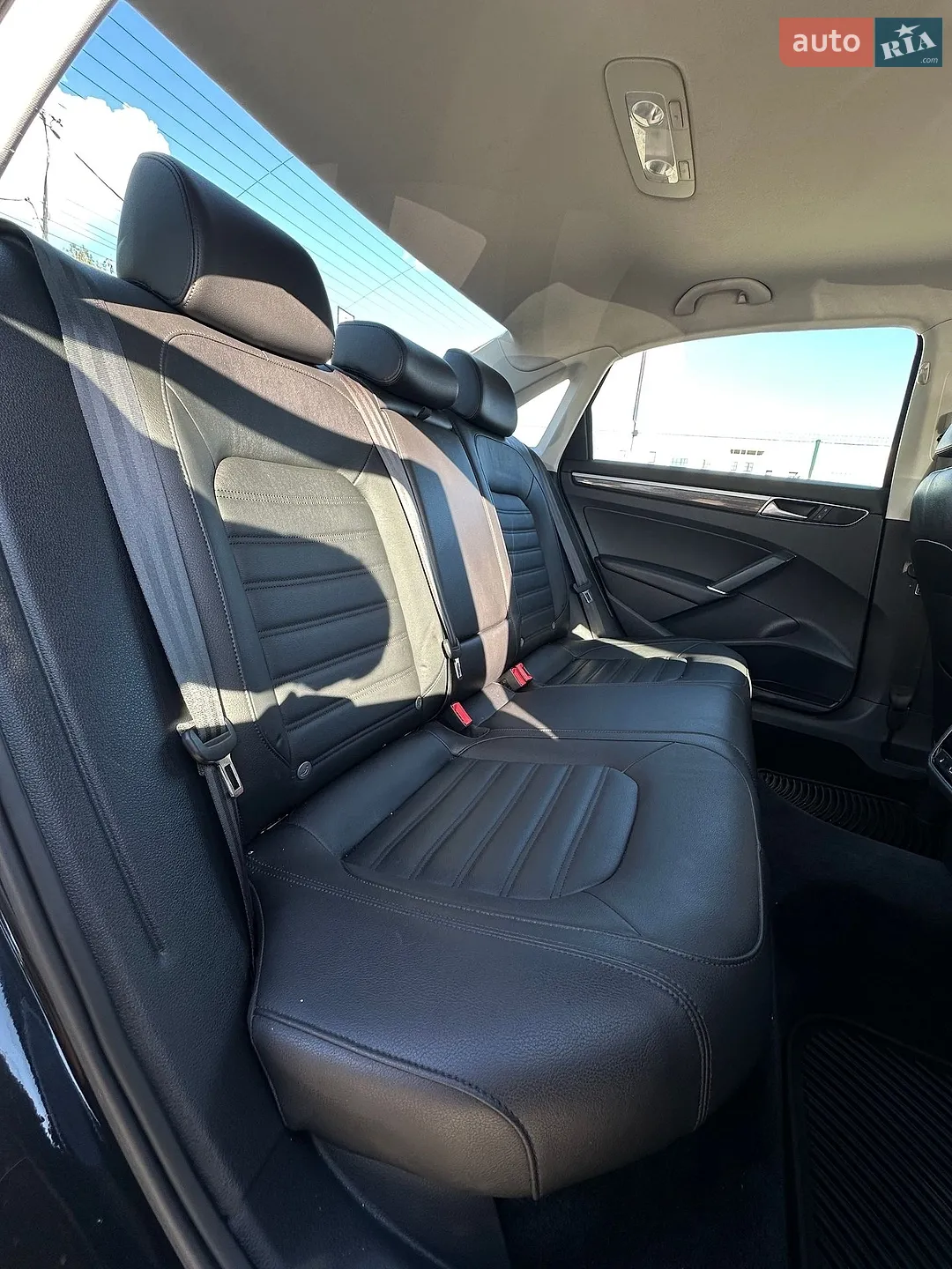 2017 Volkswagen Passat - мініатюра 17