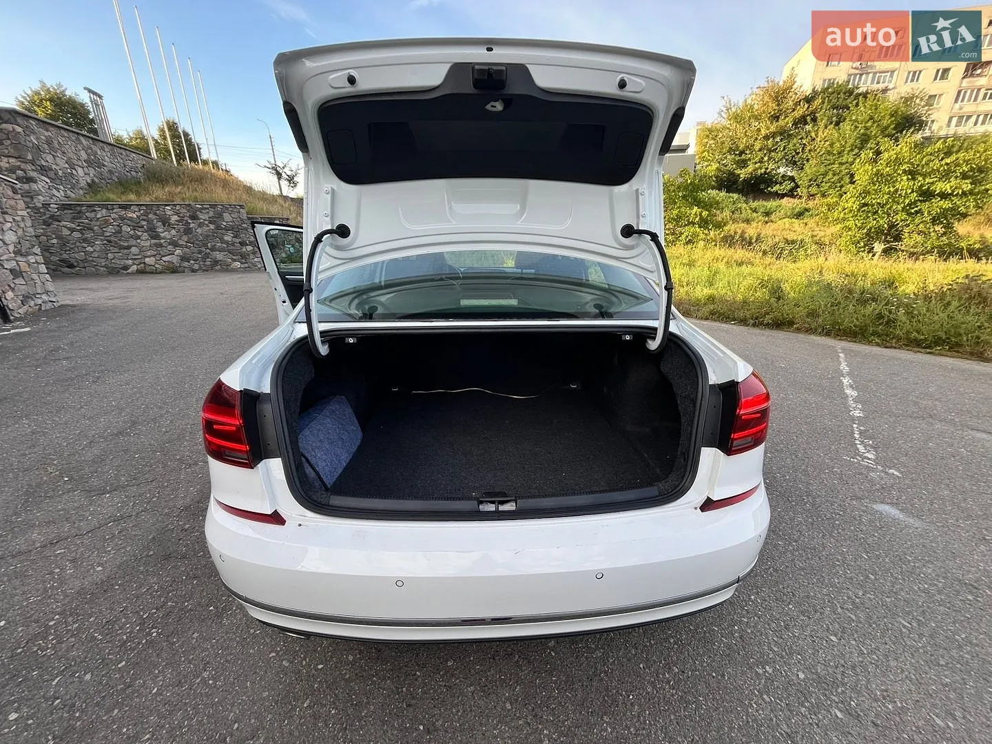 2017 Volkswagen Passat - мініатюра 10