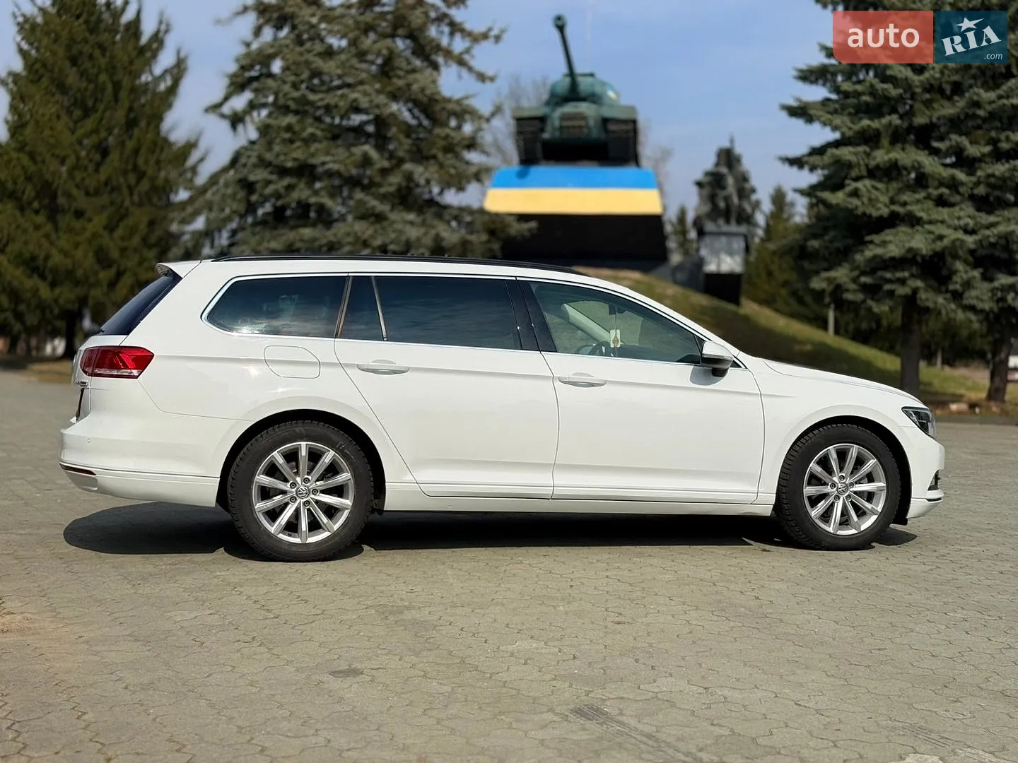 2017 Volkswagen Passat - мініатюра 4