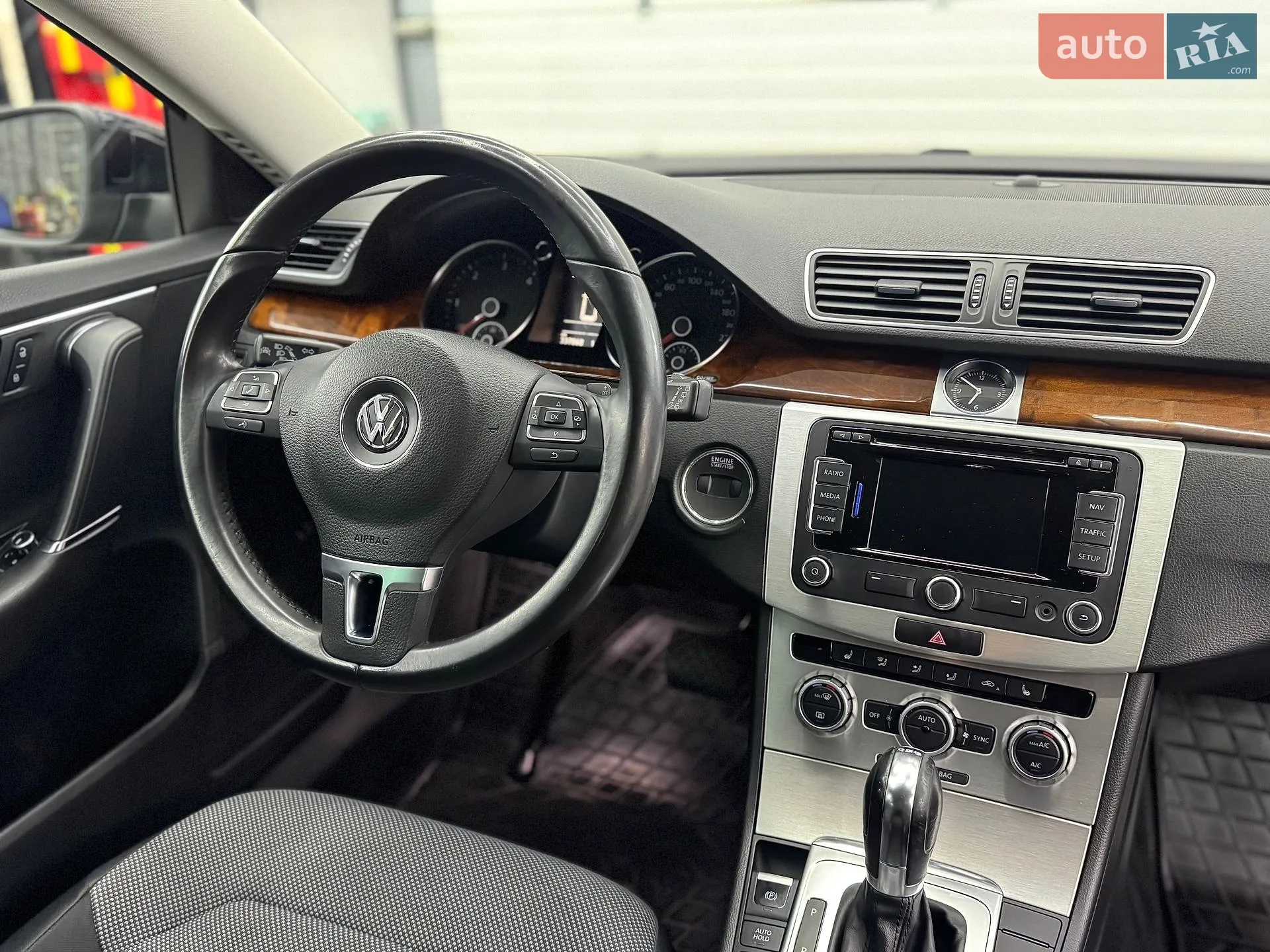 2013 Volkswagen Passat - мініатюра 25