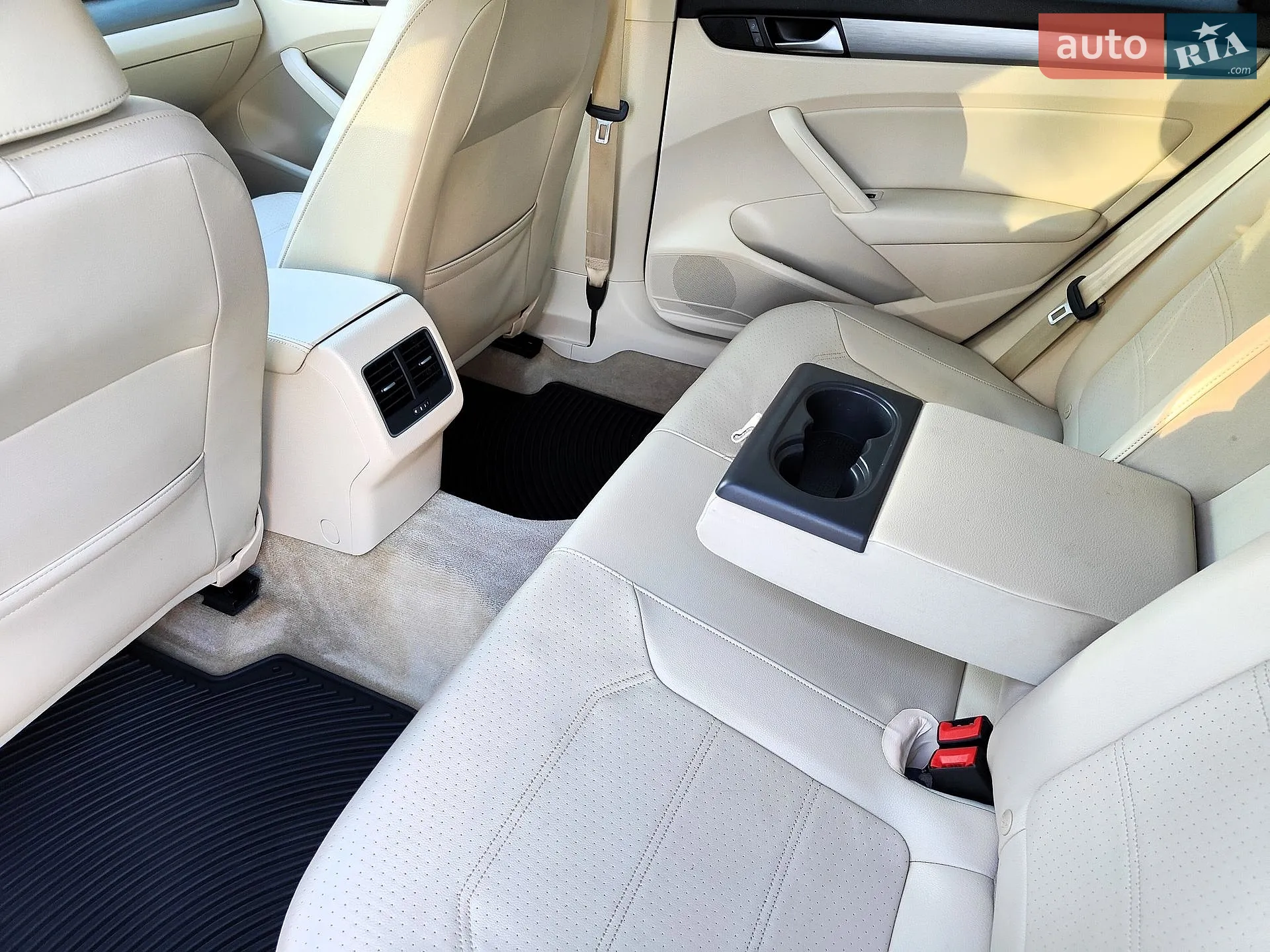 2014 Volkswagen Passat - мініатюра 47