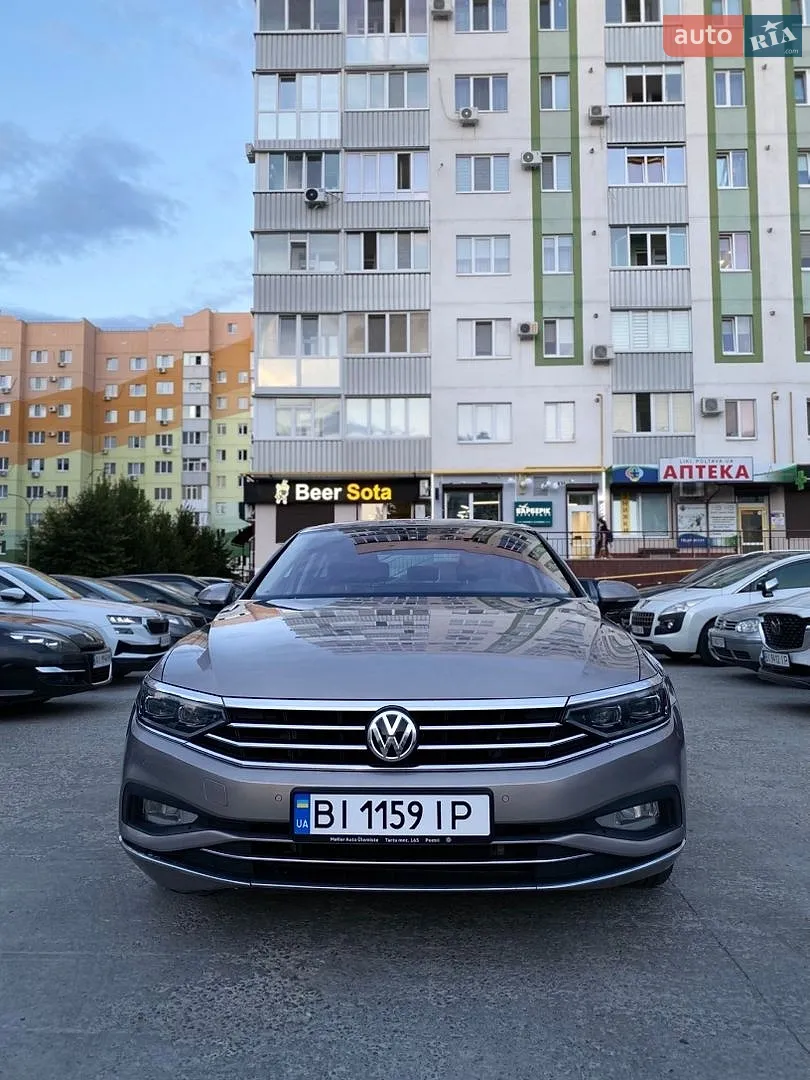 2019 Volkswagen Passat - мініатюра 3