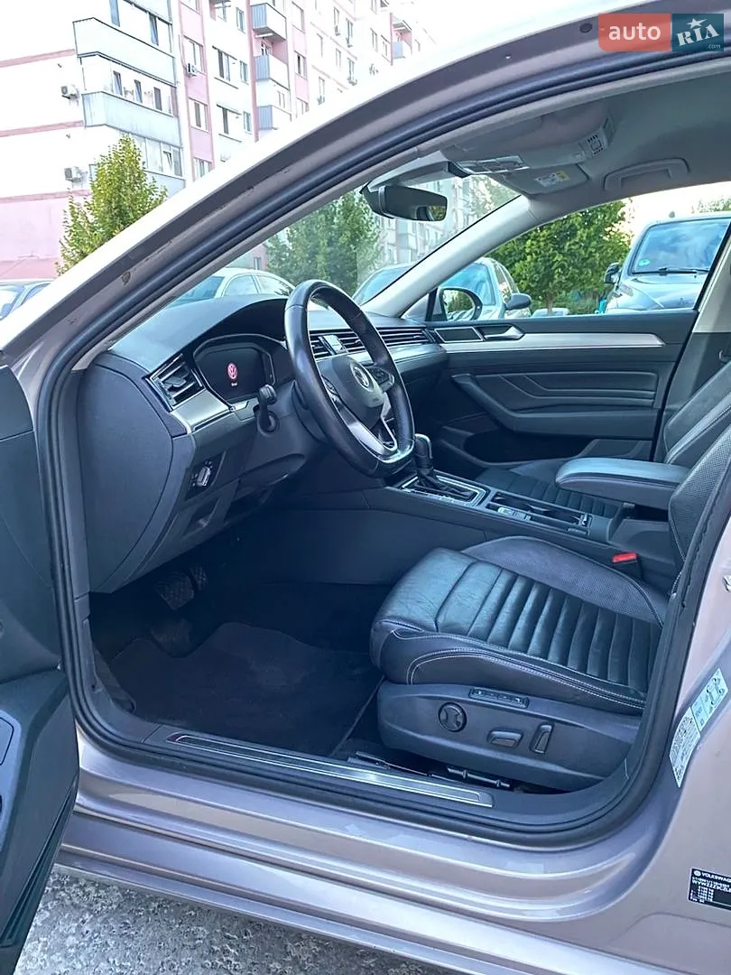 2019 Volkswagen Passat - мініатюра 9