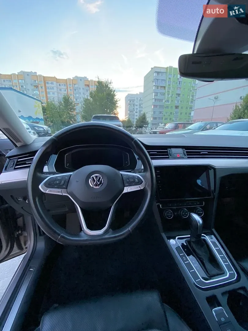 2019 Volkswagen Passat - мініатюра 19